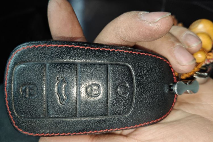 奇瑞 瑞虎8 PRO 2024款 冠军版 390T 两驱巅峰版 5座中控内饰7001