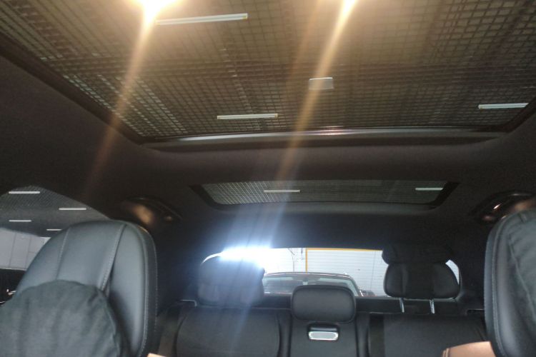 奔驰C级 2023款 改款 C 260 L 运动版中控内饰22