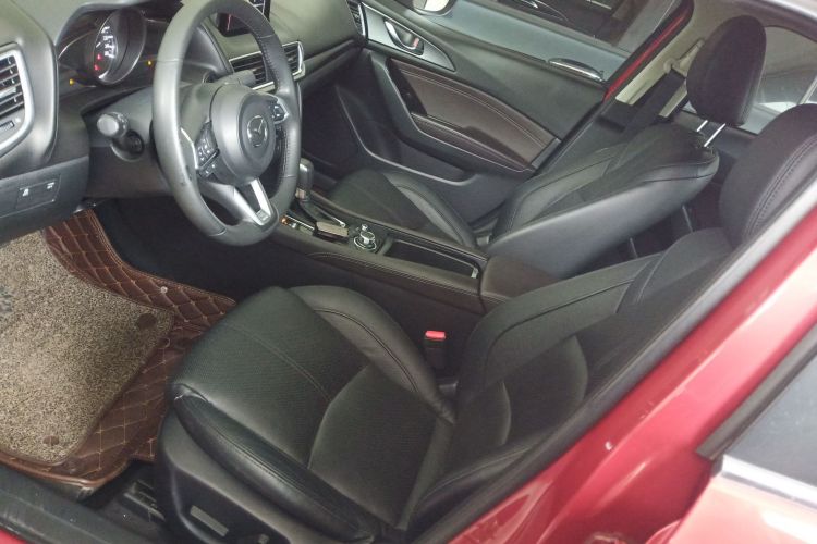 马自达3 昂克赛拉 2017款 三厢 2.0L 自动尊贵型 国V中控内饰19