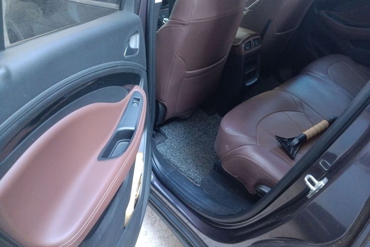 别克 昂科威 2018款 28T 四驱豪华型中控内饰21