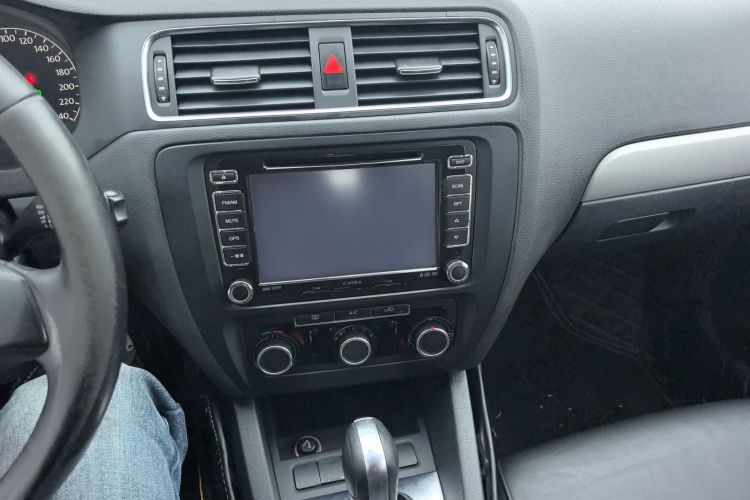 大众 速腾 2014款 1.6L 自动舒适型局部细节16