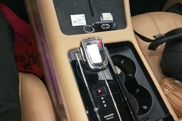 鸿蒙智行 问界M7 2022款 1.5T 四驱旗舰版中控内饰18