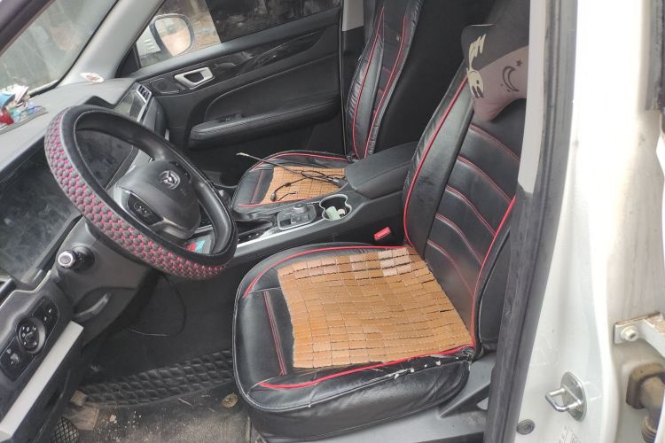 凯翼 炫界 2021款 1.5L CVT优享版局部细节19