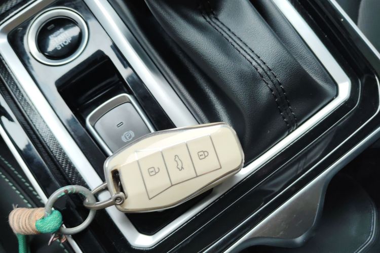 江淮汽车 江淮A5 PLUS 2023款 1.5T 自动尊贵型中控内饰11