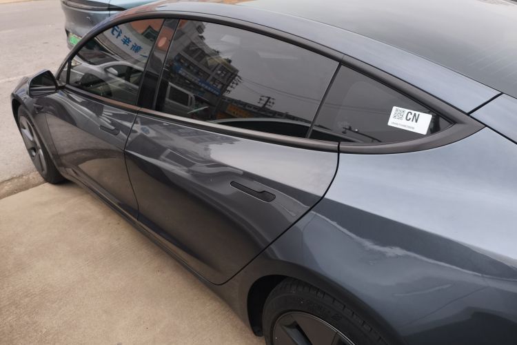 特斯拉 Model 3 2021款 标准续航后驱升级版车身外观4