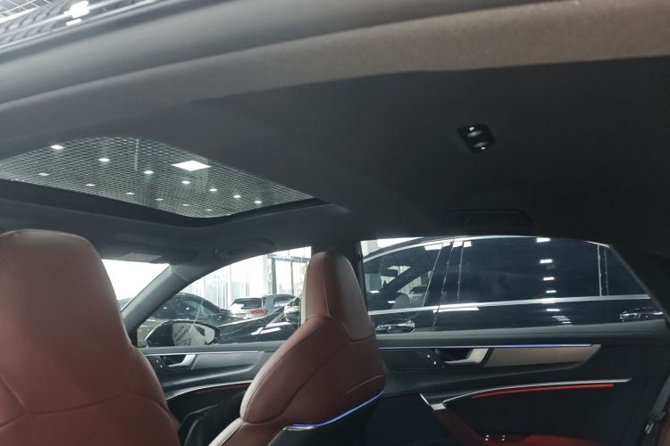 奥迪A7L 2024款 45 TFSI quattro 黑武士版中控内饰22