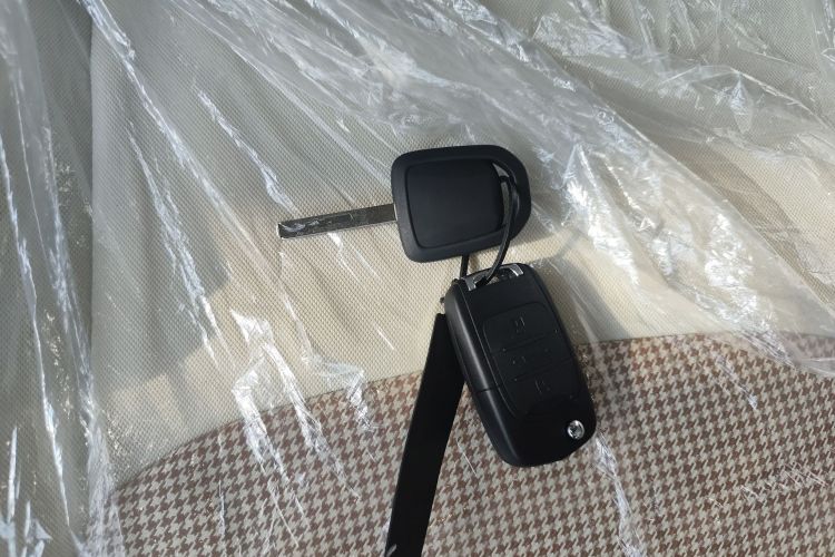 五菱汽车 宏光MINIEV 2024款 第三代 215km 青春版中控内饰11