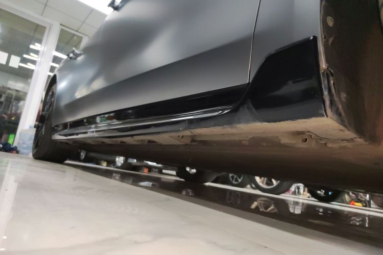 鸿蒙智行 智界S7 2024款 Ultra 四驱旗舰版局部细节9001