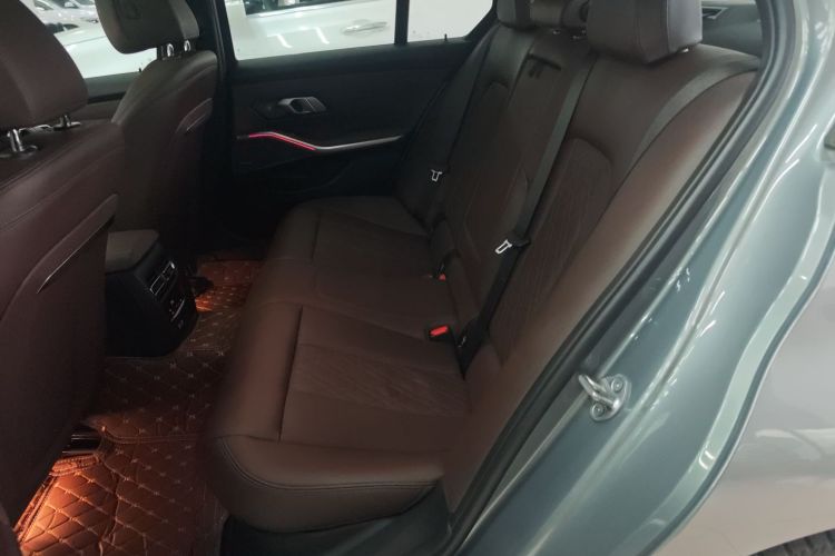 宝马3系 2023款 330i M运动曜夜套装中控内饰7004