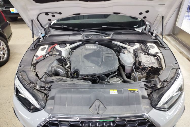 奥迪A5 2021款 Sportback 45 TFSI quattro 臻选动感型机舱底盘24