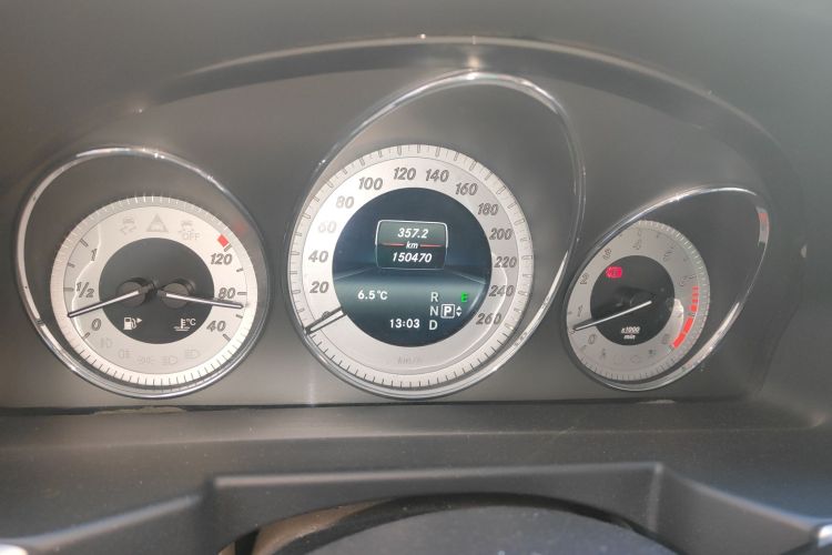 奔驰GLK级 2015款 GLK 300 4MATIC 时尚型 极致版中控内饰15