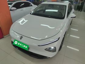 荣威D7 2023款 EV 510km 后驱旗舰版