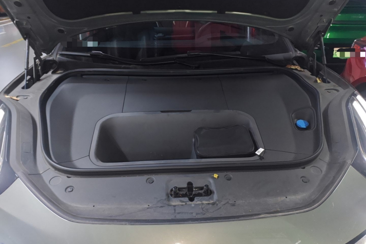 极氪001 2024款 WE版 95kWh 四驱局部细节24