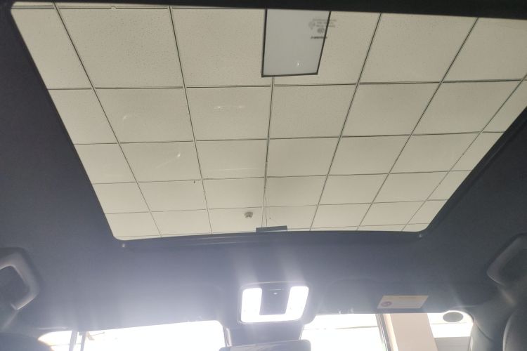 理想汽车 理想ONE 2021款 增程6座版局部细节22