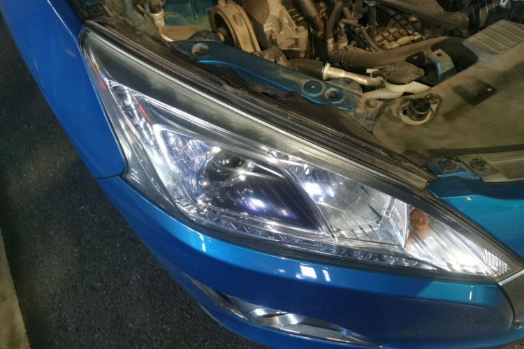 纳智捷 优6 SUV 2017款 1.8T 时尚升级型车身外观8