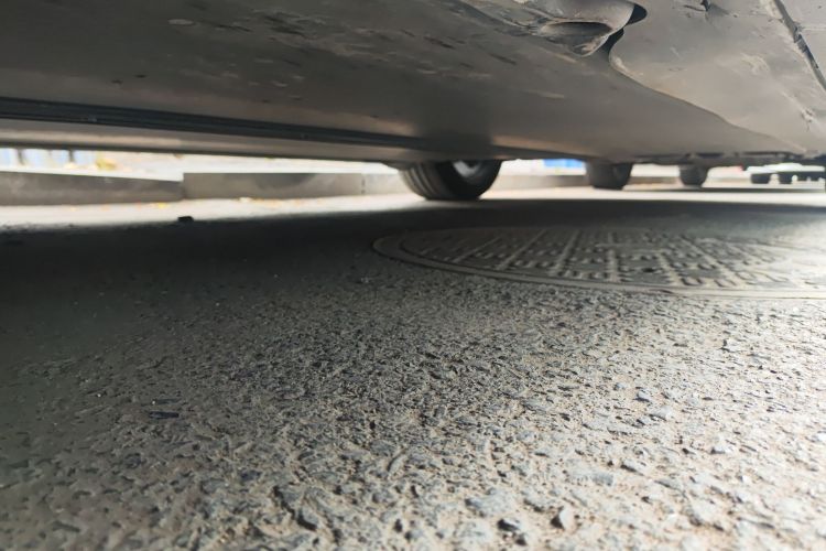 特斯拉 Model Y 2021款 标准续航后驱版局部细节9004