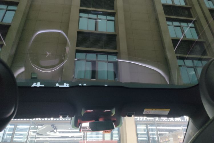 小鹏P7 2022款 670E+鹏翼版中控内饰22