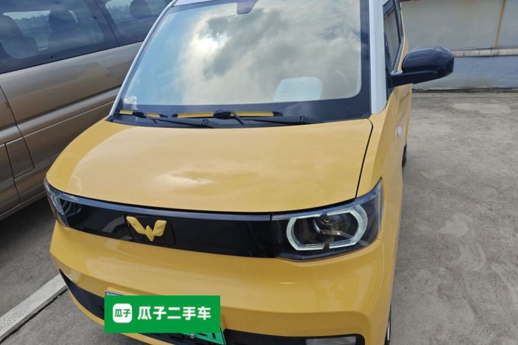 五菱汽车 宏光MINIEV 2021款 马卡龙臻享款 三元锂车身外观2