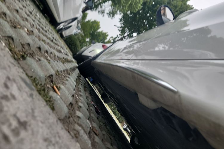 奔驰C级 2023款 C 200 L 运动版局部细节9002