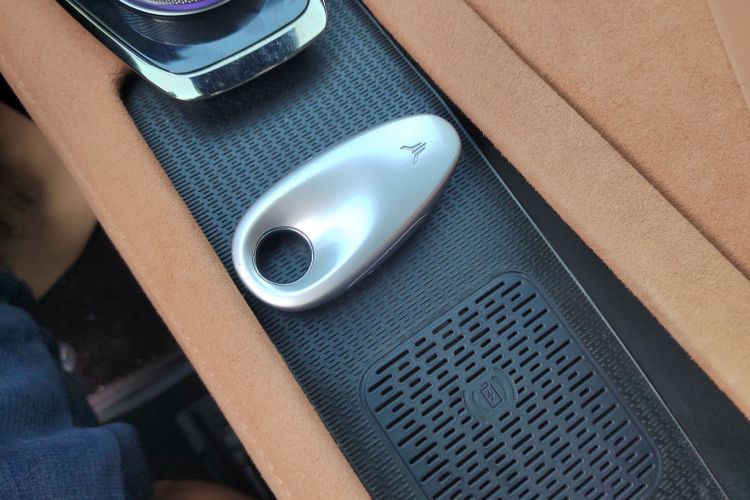 岚图汽车 岚图追光 2024款 PHEV 四驱超长续航旗舰版中控内饰7001