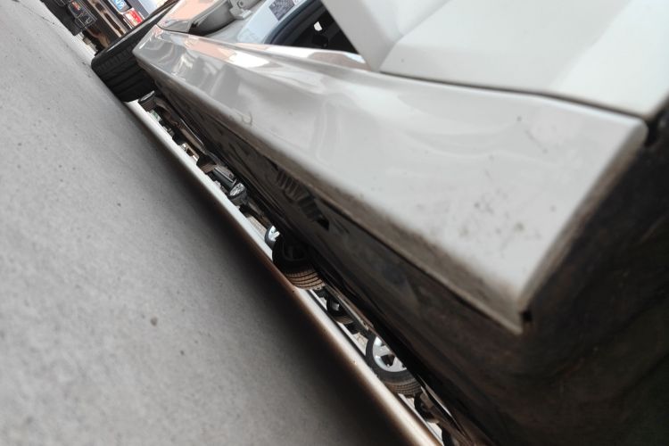 宝马3系 2018款 318Li局部细节9001