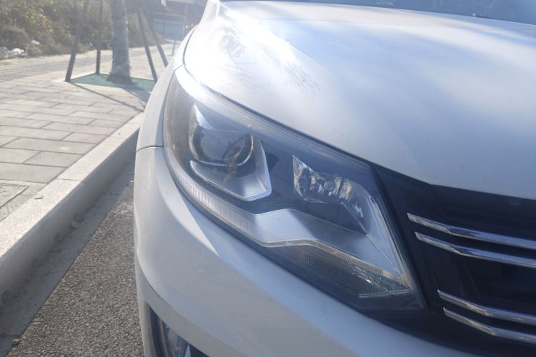 大众 途观 2015款 1.8TSI 自动两驱风尚版车身外观6006