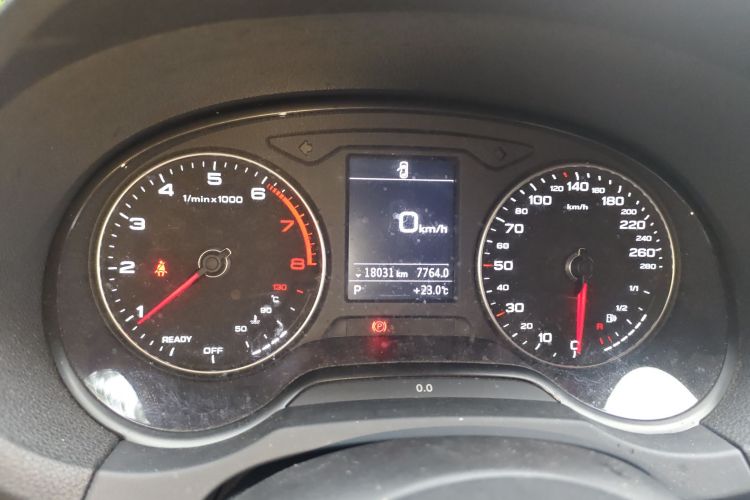 奥迪A3 2020款 Sportback 35 TFSI 时尚型 国VI中控内饰14