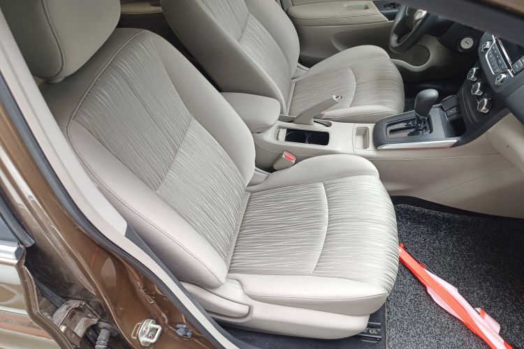 日产 轩逸 2016款 1.6XE CVT舒适版局部细节41