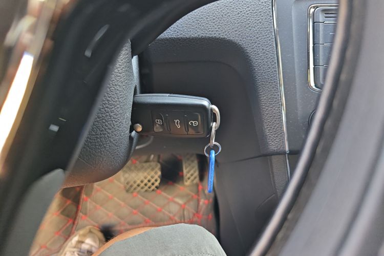 大众 桑塔纳 2019款 1.5L 自动舒适版 国VI中控内饰7001