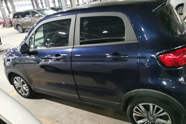 零跑汽车 零跑T03 2021款 400轻享版 三元锂车身外观6003