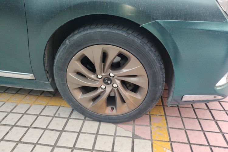 DS 5LS 2014款 1.6T 雅致版THP160车身外观10