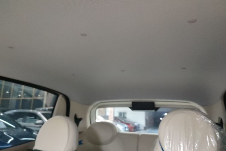 五菱汽车 宏光MINIEV 2025款 四门版 进阶款中控内饰22