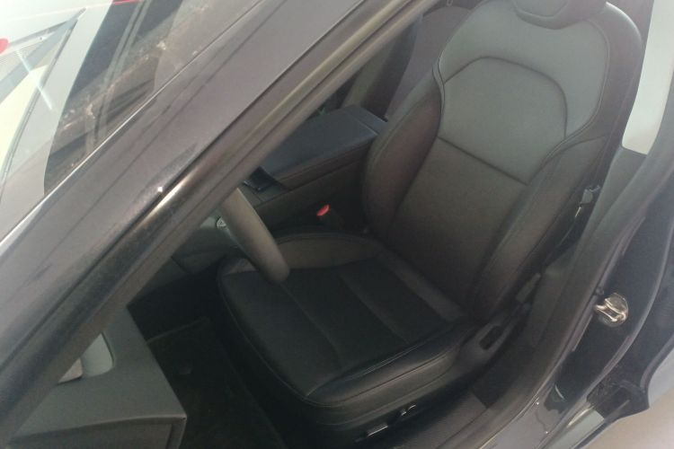 特斯拉 Model 3 2023款 后轮驱动版局部细节19