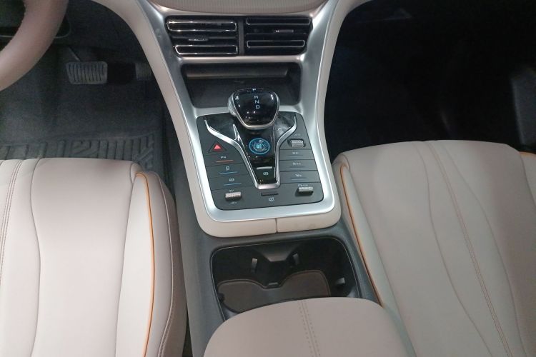 比亚迪 宋Pro新能源 2024款 荣耀版 DM-i 71KM领航型中控内饰18