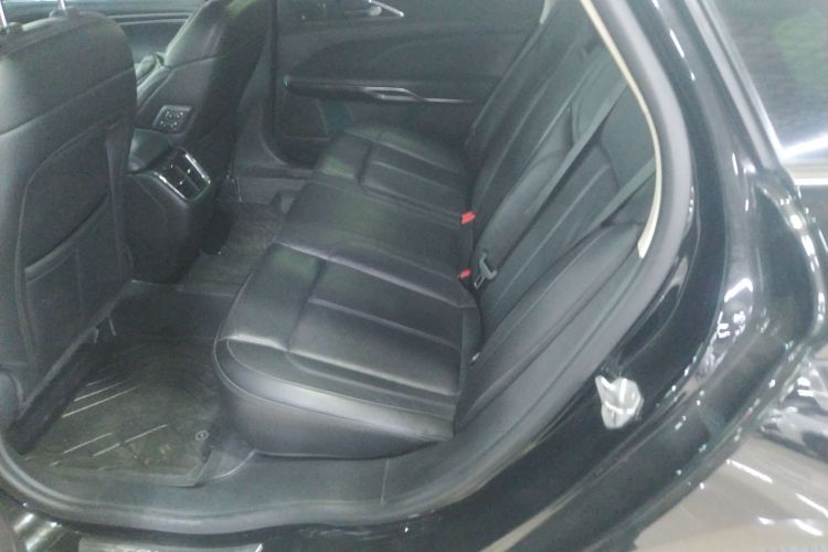 福特 金牛座 2019款 EcoBoost 245 尊享版中控内饰21