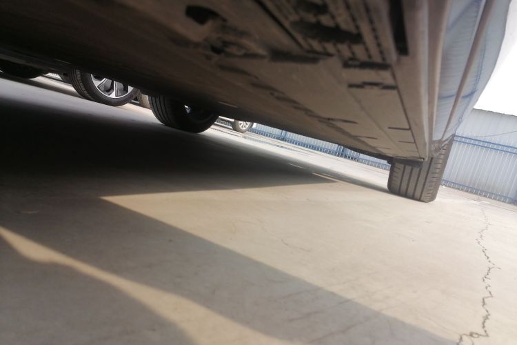 红旗天工06 2025款 660 四驱 智选版局部细节9002