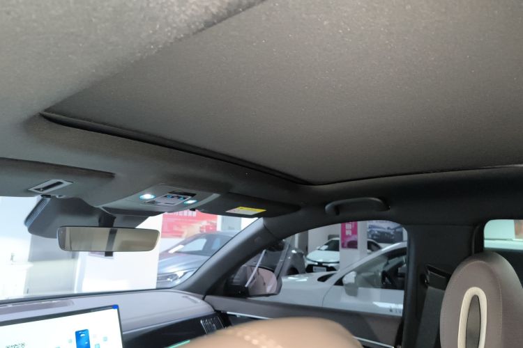 比亚迪 宋PLUS新能源 2025款 DM-i 智驾版 112KM 尊荣型中控内饰22