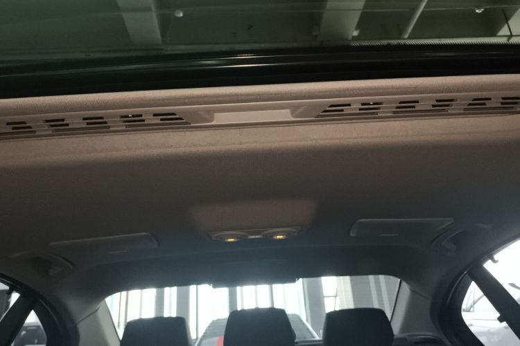 宝马3系 2017款 320Li 时尚型中控内饰22