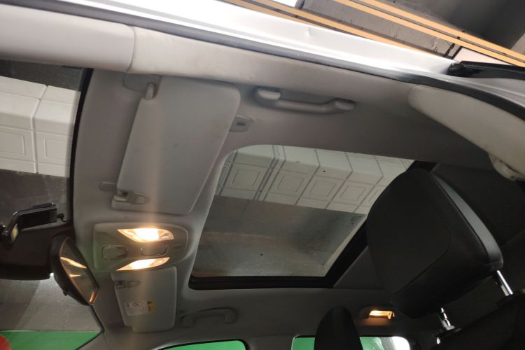 Jeep 指南者 2017款 200T 自动家享版局部细节22