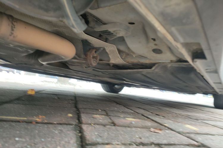 福特 福克斯 2019款 三厢 EcoBoost 180 自动锋潮型局部细节9002