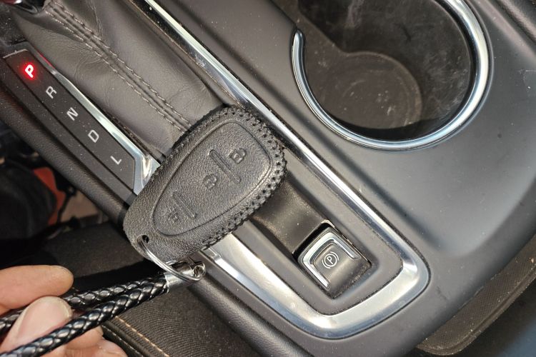 雪佛兰 探界者 2018款 535T 自动驭界版中控内饰11