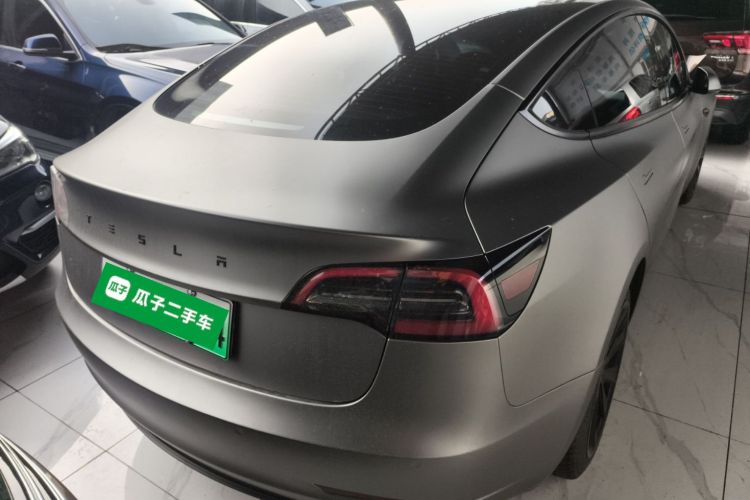 特斯拉 Model 3 2021款 标准续航后驱升级版 3D6车身外观6005