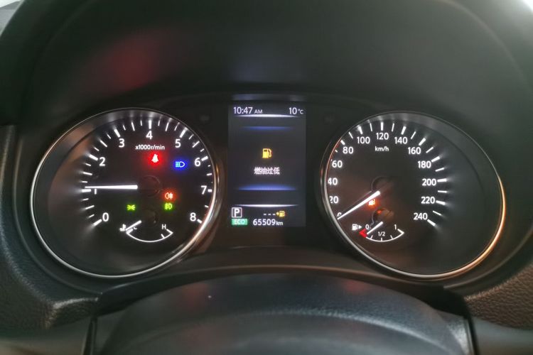 日产 逍客 2019款 2.0L CVT智享版中控内饰14