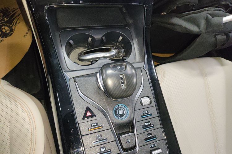 比亚迪 秦PLUS 2023款 冠军版 DM-i 55KM领先型中控内饰18