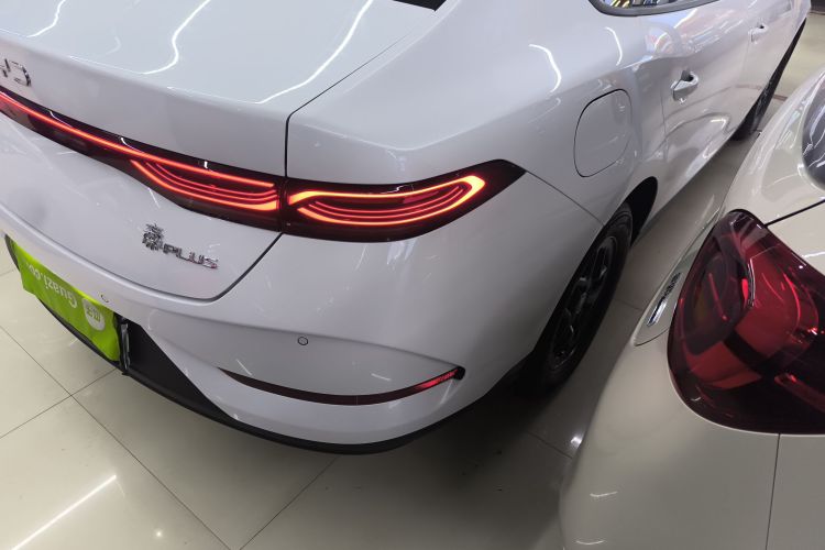 比亚迪 秦PLUS 2025款 DM-i 智驾版 55KM领先型车身外观9