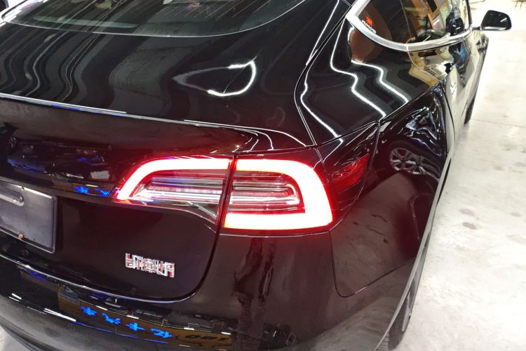 特斯拉 Model 3(进口) 2019款 长续航后驱版车身外观9