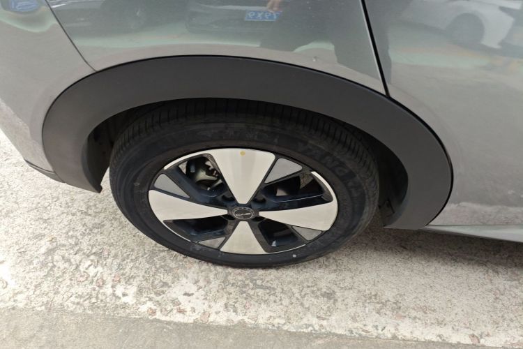 比亚迪 海豚 2023款 420km 自由版车身外观6002