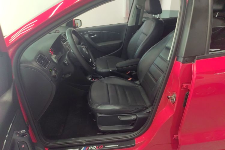 大众 Polo 2014款 1.6L 自动豪华版中控内饰19