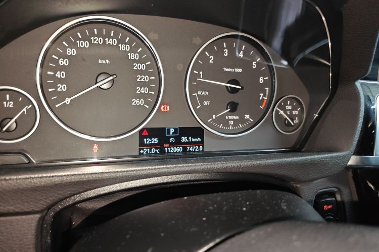 宝马3系 2016款 320Li 时尚型中控内饰14