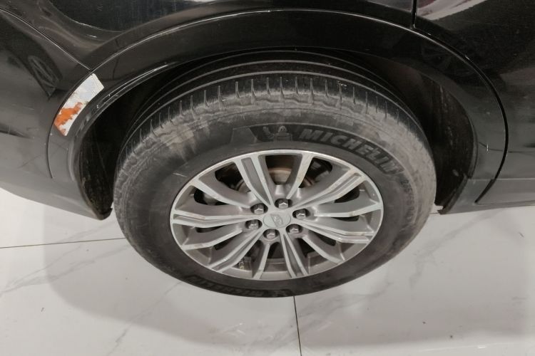 凯迪拉克XT5 2018款 28T 四驱豪华型车身外观6008